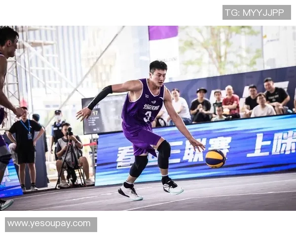 恭喜@众天麒麟篮球俱乐部：勇夺超三联赛成都赛区首站冠军，展现强大实力！